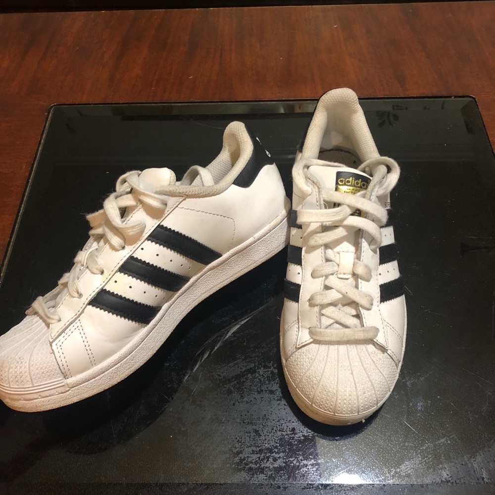 Adidas Superstar - image 2